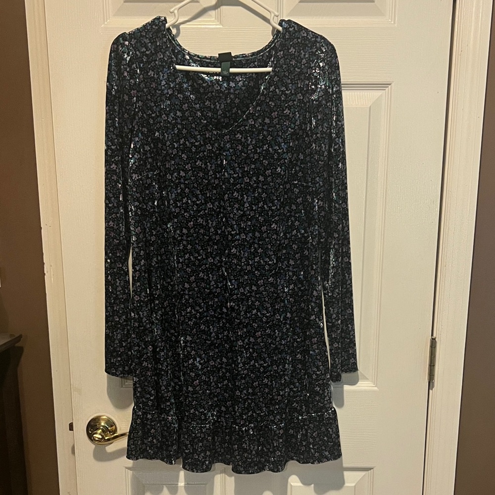 Floral Velvet Long Sleeve Dress